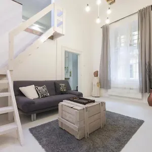 Apartman Mehdi 2, Budapest